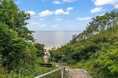 9 Ridgehill Ln, Sagamore Beach, MA, 02562-2544 | Card Image