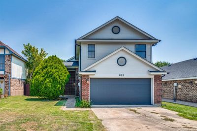 943 Sylvan Creek Drive, House other with 3 bedrooms, 2 bathrooms and null parking in Lewisville TX | Image 2