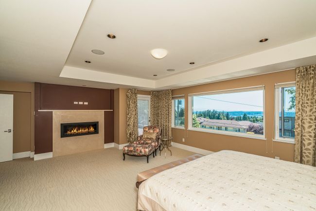 482 Genoa Crescent, House other with 6 bedrooms, 6 bathrooms and 4 parking in North Vancouver BC | Image 20