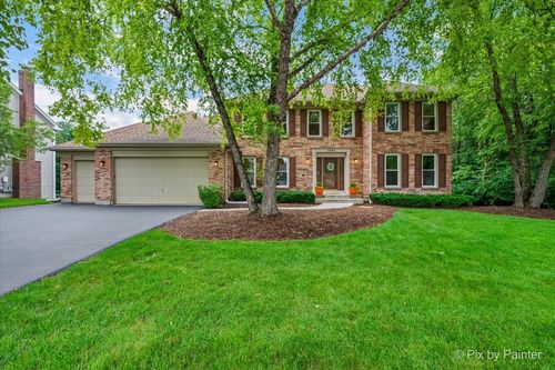 1661 Kensington Dr, Algonquin, IL, 60102-5108 | Card Image