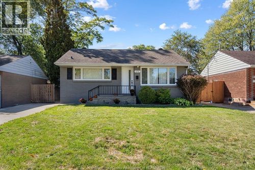 1175 Reedmere Rd, Windsor, ON, N8S2M2 | Card Image