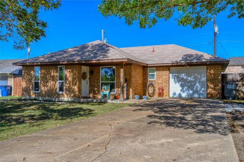 410 E Hazelwood St, Princeton, TX, 75407-5527 | Card Image