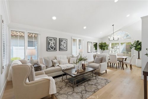 7 San Vincente, Rancho Santa Margarita, CA, 92688-2405 | Card Image