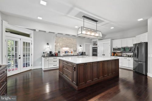 21 Gheen Acres Ln, AMISSVILLE, VA, 20106-4236 | Card Image