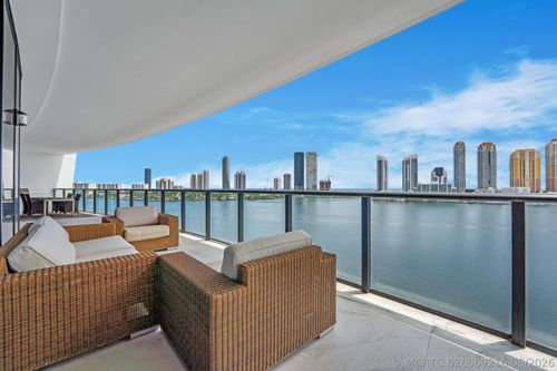 805-5000 Island Estates Dr, Aventura, FL, 33160-5189 | Card Image
