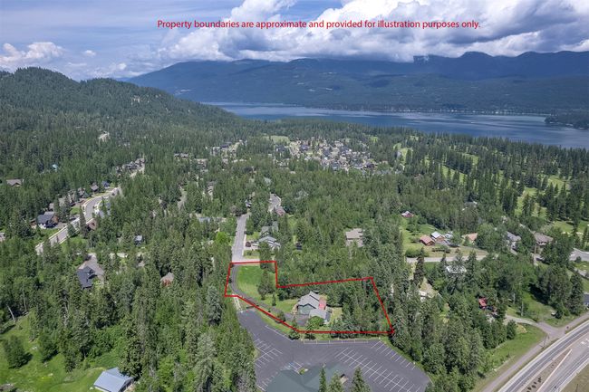 Privacy, city limits, golf course is a close neighbor | Image 5