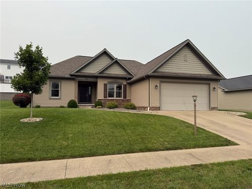 485 Gasser Cir Se, New Philadelphia, OH, 44663-9613 | Card Image