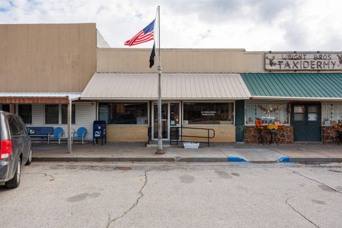 116 N Main St, Moline, KS, 67353-9702 | Card Image