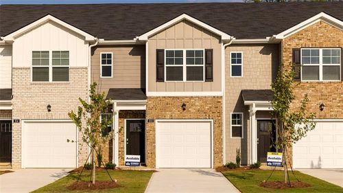 212 Kenmore Cir, Perry, GA, 31069-8001 | Card Image
