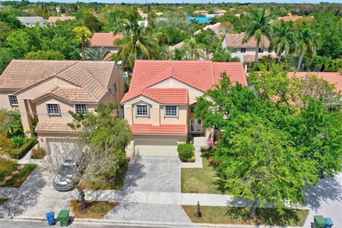 126-126 Cameron Ct, Weston, FL, 33326-3523 | Card Image
