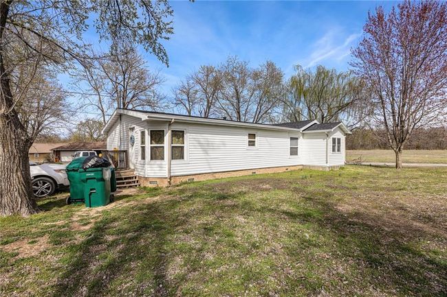 705 N Cayuga St, House other with 3 bedrooms, 2 bathrooms and null parking in Frontenac KS | Image 5