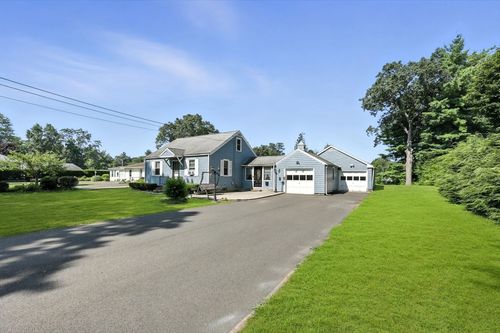 44 Pittroff Ave, South Hadley, MA, 01075-2246 | Card Image