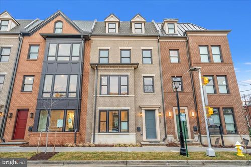 107 N West St, ALEXANDRIA, VA, 22314-2709 | Card Image