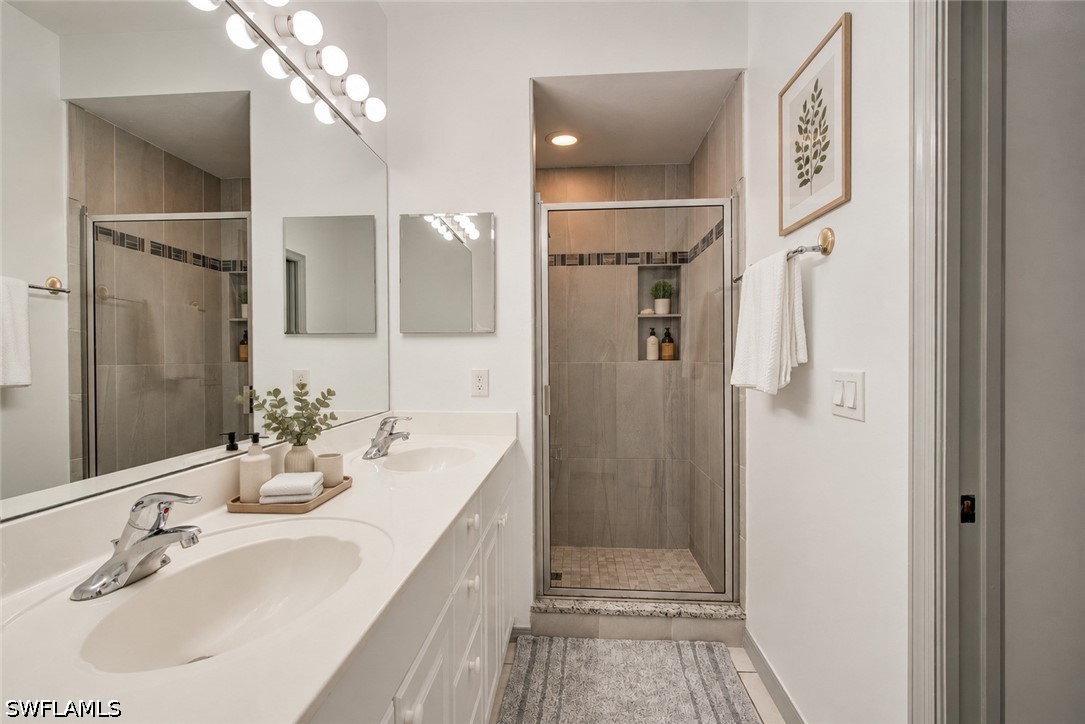 Residential in Naples 5