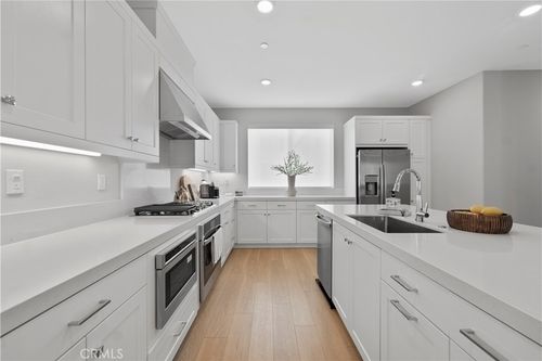 3010 Tallahassee Ln, Simi Valley, CA, 93065-1351 | Card Image