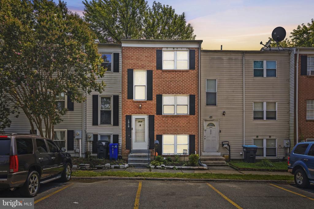 Residential Lease in EDGEWOOD 2