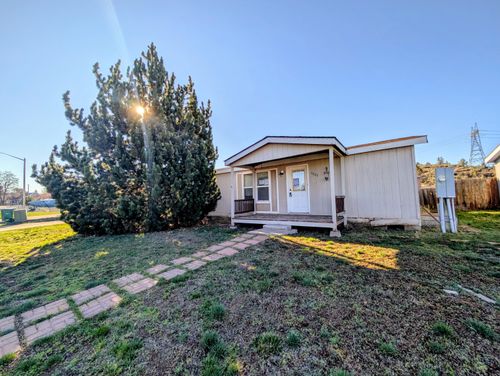 4826 Douglas Ave, Klamath Falls, OR, 97601-5400 | Card Image