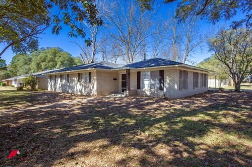 852 Natchez St, Shreveport, LA, 71105-2809 | Card Image