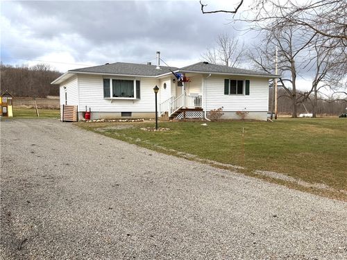 8524 Green Rd, Dansville, NY, 14437-9140 | Card Image