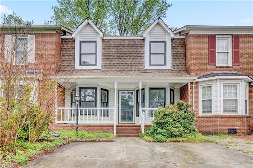 50 W Wainwright Dr, Poquoson, VA, 23662-1549 | Card Image