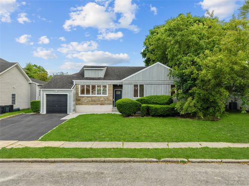 31 Cail Dr, East Rockaway, NY, 11518-2105 | Card Image