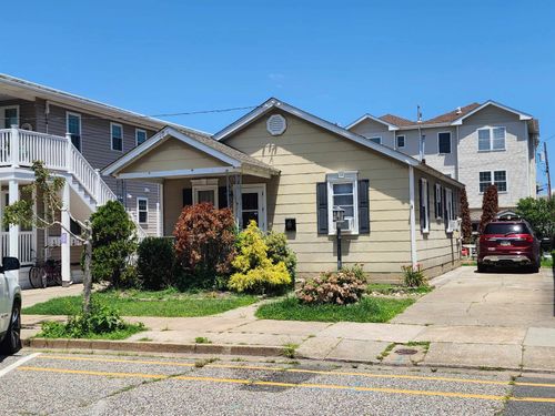311 E Hildreth Ave, Wildwood, NJ, 08260-4425 | Card Image