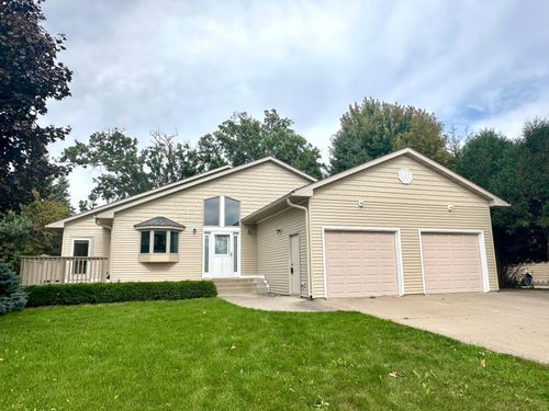 732 Hi Park Ave, Red Wing, MN, 55066-3972 | Card Image