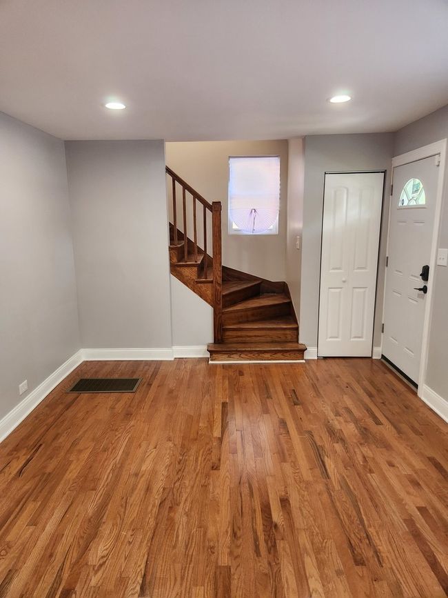 939 W 123 Rd St, House other with 2 bedrooms, 2 bathrooms and 2 parking in Calumet Park IL | Image 4