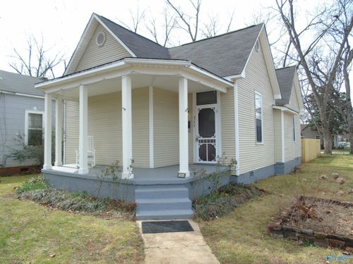 711 Cross St Nw, Huntsville, AL, 35801-4706 | Card Image