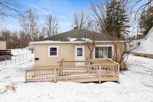 515 Elizabeth Avenue, Marinette, WI, 54143 | Card Image