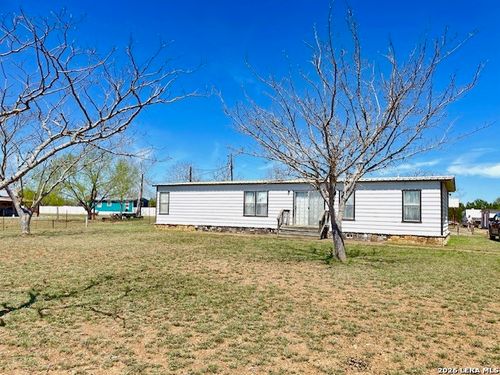 155 Nicks Rd, Comfort, TX, 78013-3370 | Card Image