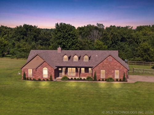 13535 E 463 Rd, Claremore, OK, 74017-1083 | Card Image