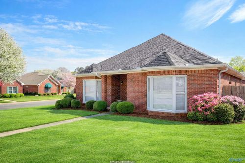 2219 Yorkshire Se, Decatur, AL, 35601-3469 | Card Image