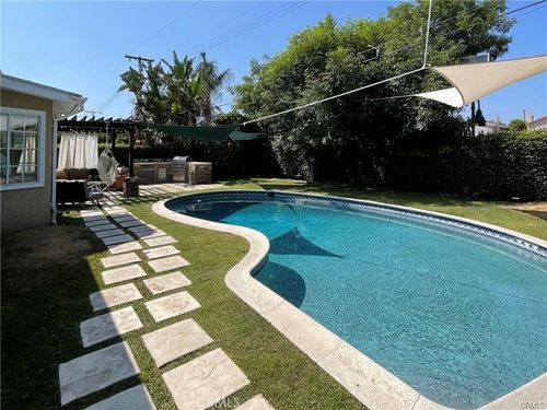 20329 Haynes St, Winnetka, CA, 91306-4223 | Card Image