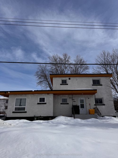 2-1133 Maisonneuve St, Orléans, ON, K1C1K9 | Card Image