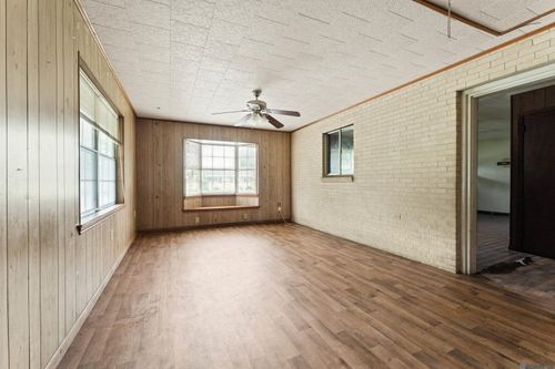 405 Vatican Dr, Donaldsonville, LA, 70346-4017 | Card Image