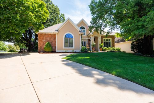 402 Watford Dr, Bloomington, IL, 61704-1203 | Card Image