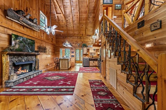 143 Kaely Dr, Home with 3 bedrooms, 3 bathrooms and null parking in Mineral Bluff GA | Image 49