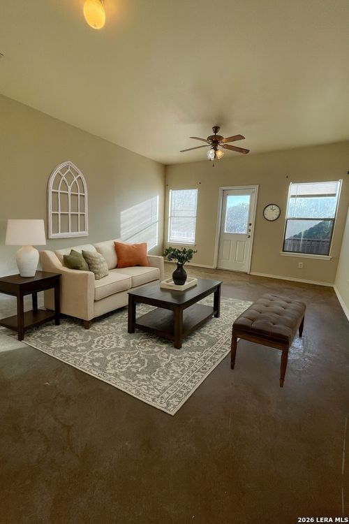 3-10815 Mathom Lndg, Universal City, TX, 78148-4710 | Card Image