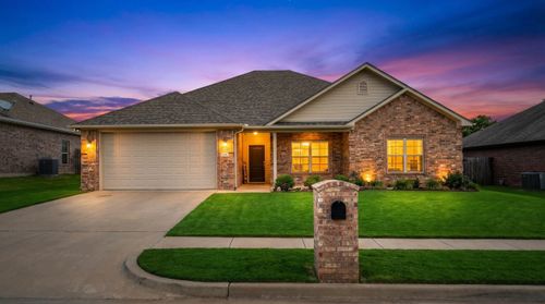 114 Brookway Ln, Longview, TX, 75604-9835 | Card Image