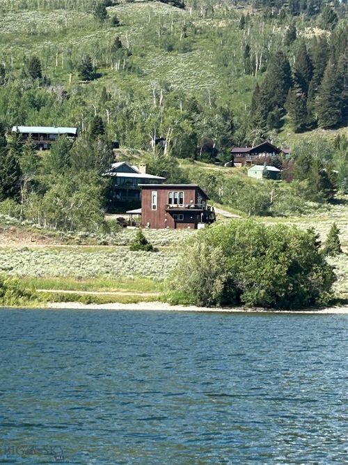 202 Beach Dr, West Yellowstone, MT, 59758-8744 | Card Image