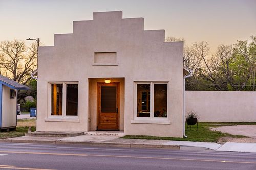 416 State Highway 27, Comfort, TX, 78013-2173 | Card Image