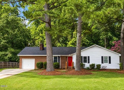 1125 Par Three Dr S, Wilson, NC, 27893-6809 | Card Image