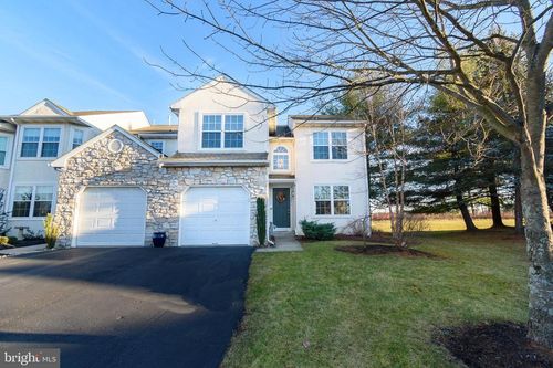 521 Dogwood Dr, AMBLER, PA, 19002-6109 | Card Image