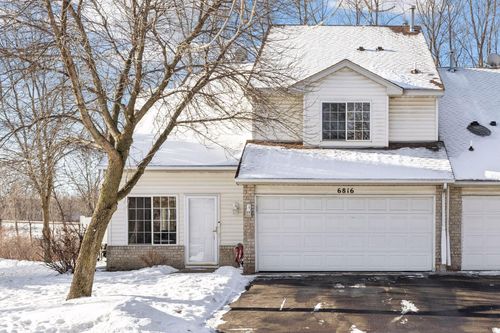 35-6816 Benton Cir, Inver Grove Heights, MN, 55076-1918 | Card Image