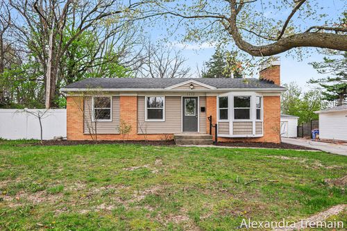 1602 4th St, Grand Rapids, MI, 49504-4882 | Card Image