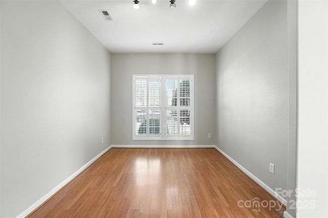 Office / Flex Room | Image 13