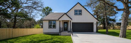 113 Eaglenest Ct, Smithville, TX, 78957-5322 | Card Image