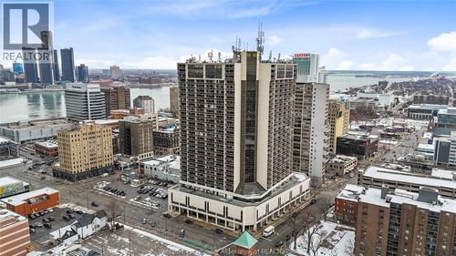 802-150 Park St W, Windsor, ON, N9A7A2 | Card Image