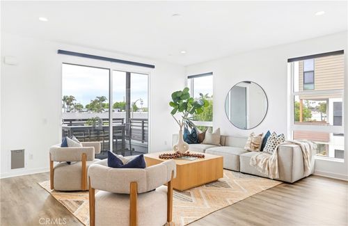 1660 Pomona Ave, Costa Mesa, CA, 92627-3609 | Card Image